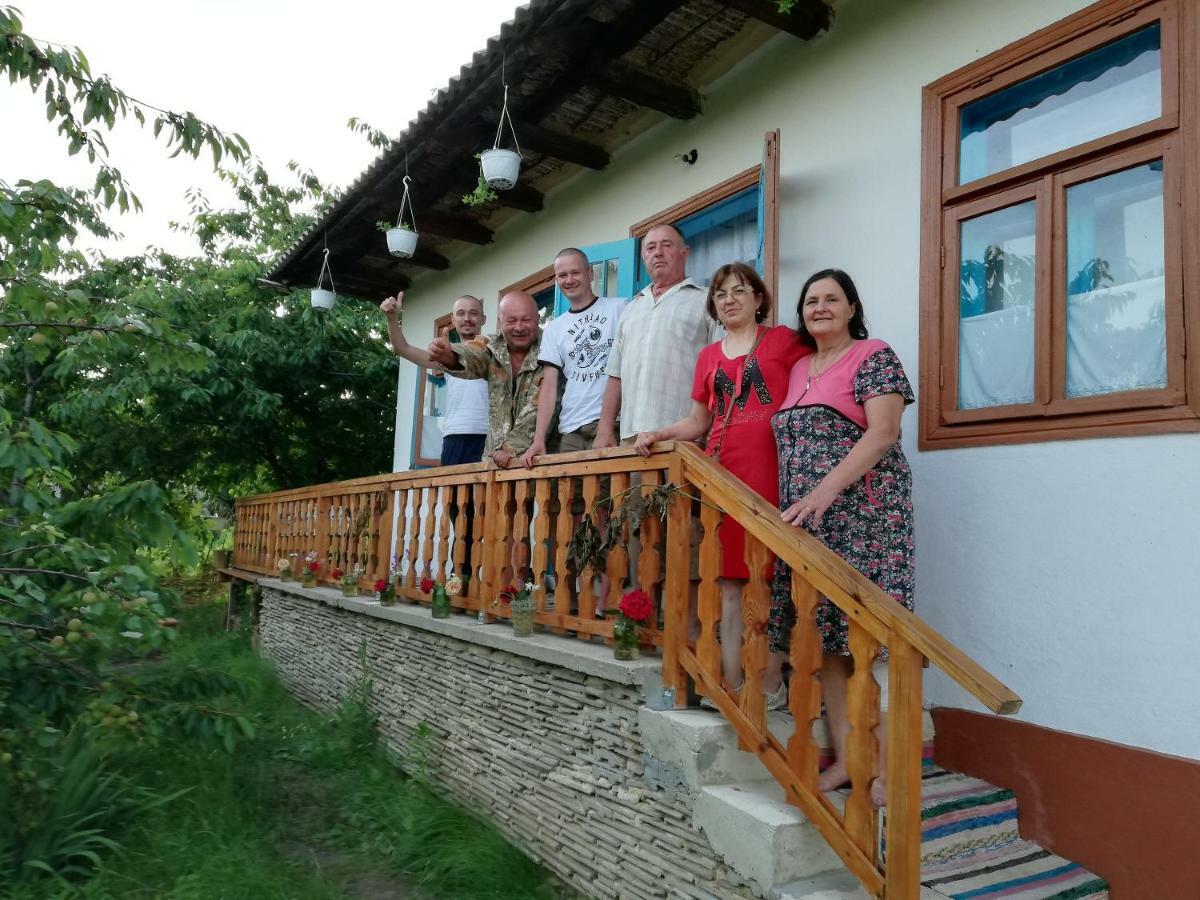 Willa Pensiunea Turistica "Casa Rustica" Chiscareni Zewnętrze zdjęcie